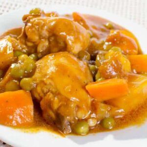 Pollo Guisado